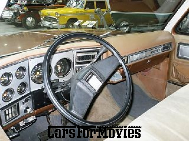 CarsForMovies | Chevrolet  Suburban Silverado 1979 USA Braun Braun Zivilfahrzeug SUV Berlin 1199 Oldtimer Kombi 
