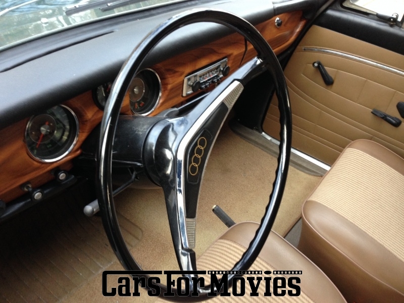 CarsForMovies | Audi 60 L 1970 Deutschland Grün Beige Zivilfahrzeug Limousine Berlin 1807 Oldtimer