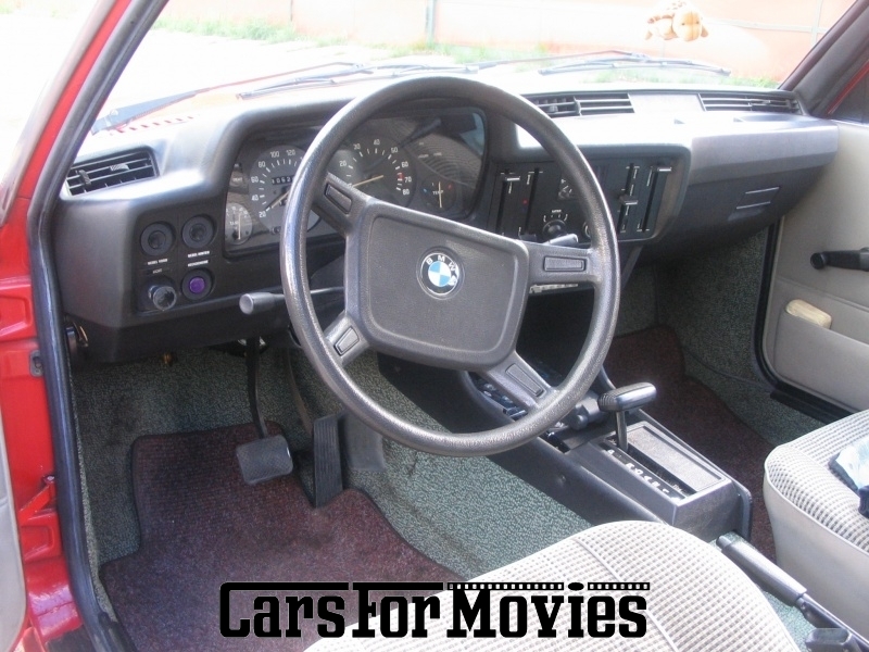 CarsForMovies | BMW 320  1977 Deutschland Rot Grau Zivilfahrzeug Limousine Berlin 2193 Oldtimer