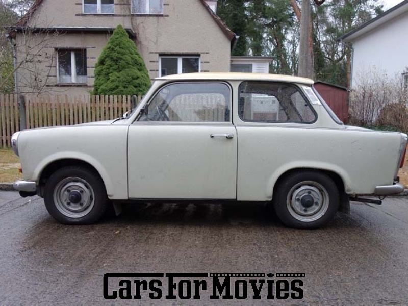 CarsForMovies | Trabant 601 Deluxe 1979 DDR Weiß Braun Zivilfahrzeug DDR Fahrzeug allgemein Berlin 2297 Ostblock Oldtimer