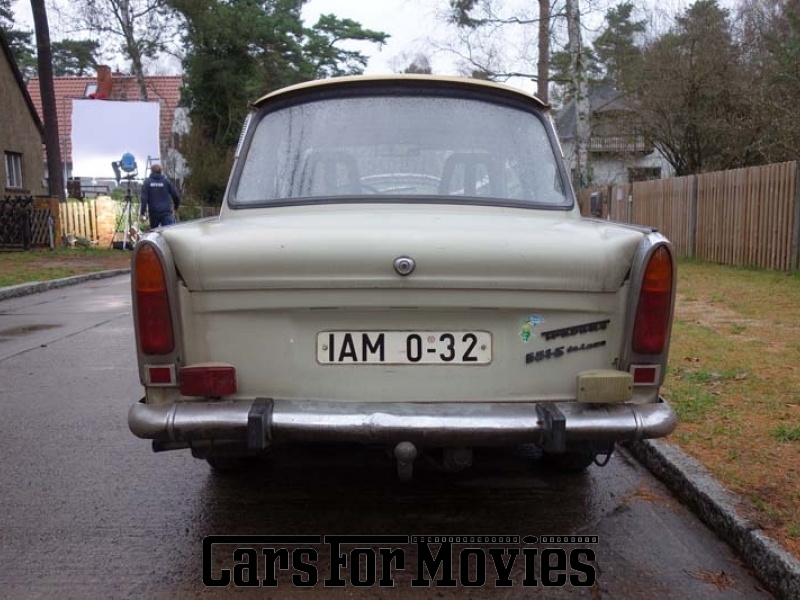 CarsForMovies | Trabant 601 Deluxe 1979 DDR Weiß Braun Zivilfahrzeug DDR Fahrzeug allgemein Berlin 2297 Ostblock Oldtimer