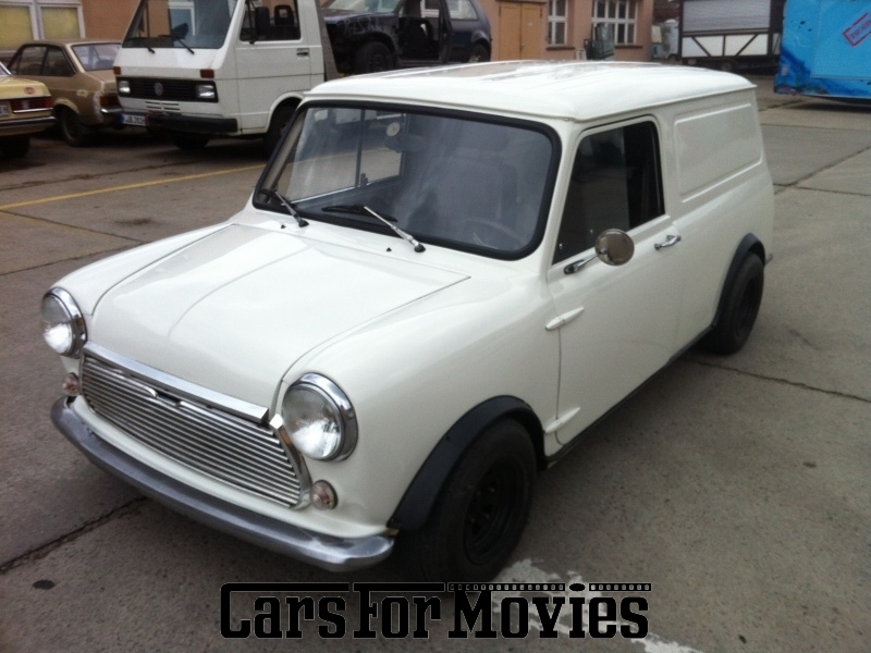 CarsForMovies | Mini Minivan 1980 England Weiß Schwarz Zivilfahrzeug Kombi Berlin 2354 Oldtimer Kastenwagen Transporter