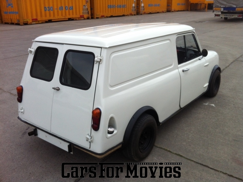 CarsForMovies | Mini Minivan 1980 England Weiß Schwarz Zivilfahrzeug Kombi Berlin 2354 Oldtimer Kastenwagen Transporter