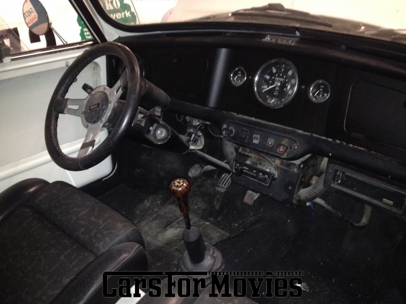 CarsForMovies | Mini Minivan 1980 England Weiß Schwarz Zivilfahrzeug Kombi Berlin 2354 Oldtimer Kastenwagen Transporter