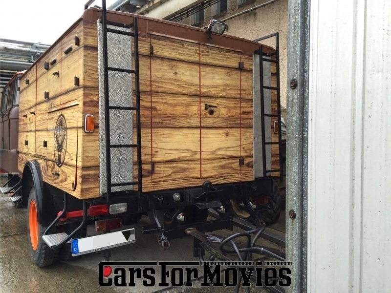 CarsForMovies | IFA W50 L ex LF 16 1978 DDR Braun Rot Nutzfahrzeug Transporter Berlin 2418 Ostblock Oldtimer DDR Kastenwagen Umbau 