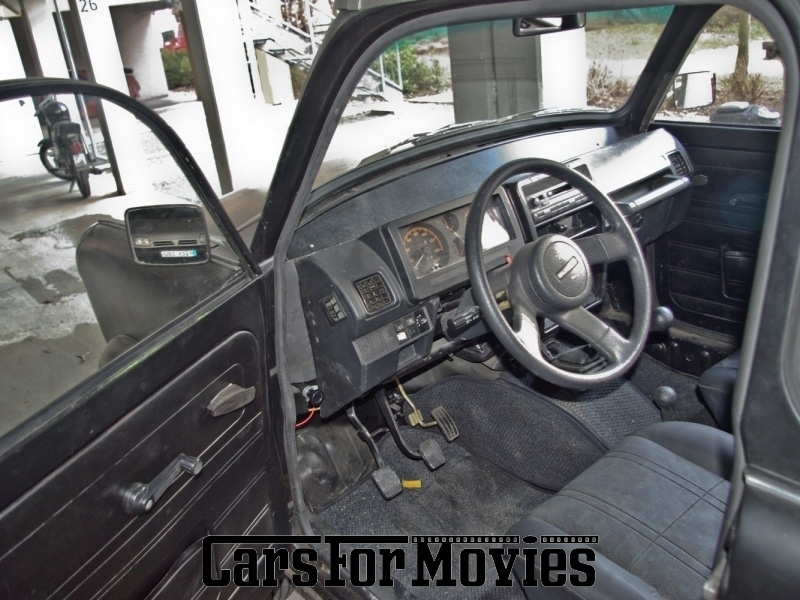 CarsForMovies | Trabant 601 Kombi Custom 1985 DDR Schwarz Schwarz Zivilfahrzeug DDR Fahrzeug allgemein Brandenburg 3085 Tuning Custom Geländewagen 