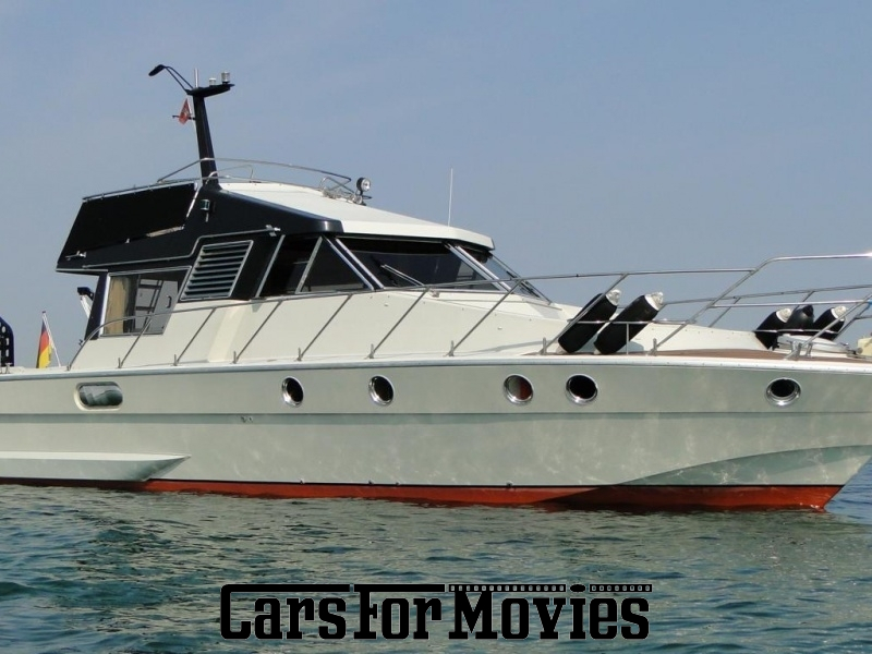 CarsForMovies | Posillipo 42` Flybridge-Motoryacht 1978 Italien Weiß Beige Luft- und Wasserfahrzeug Motorboot Hamburg 3243 