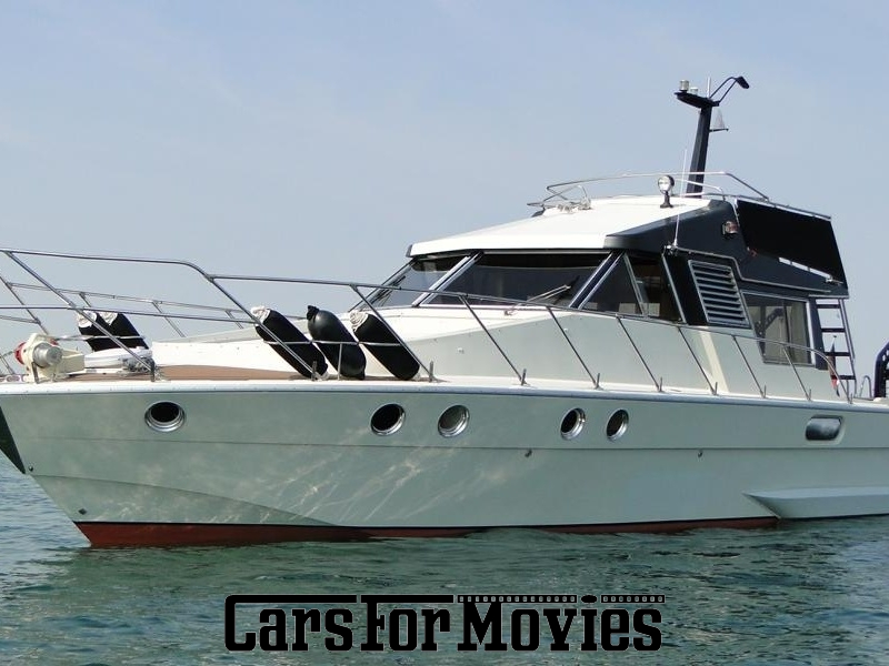 CarsForMovies | Posillipo 42` Flybridge-Motoryacht 1978 Italien Weiß Beige Luft- und Wasserfahrzeug Motorboot Hamburg 3243 