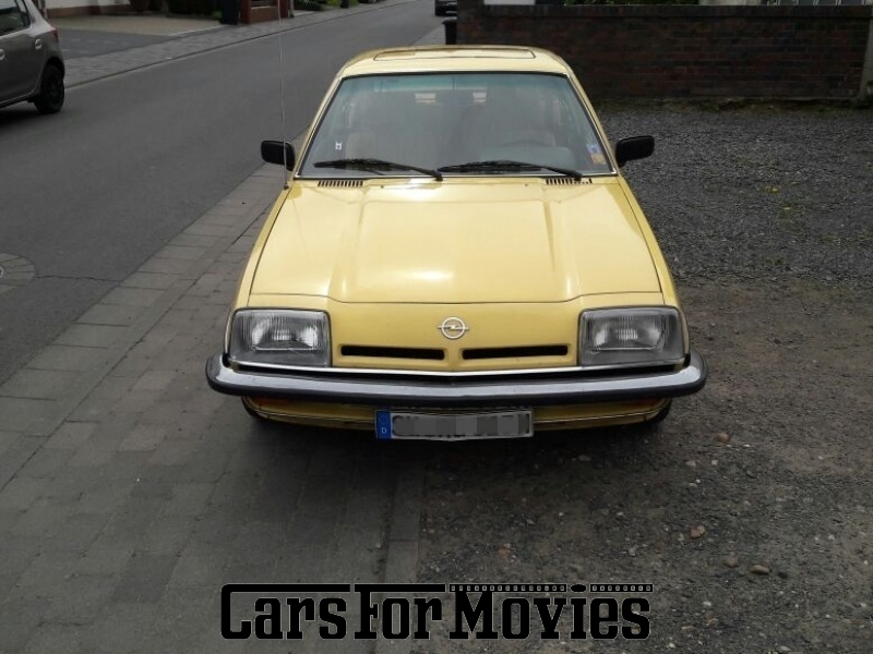 CarsForMovies | Opel Manta B CC 1979 Deutschland Gelb Braun Zivilfahrzeug Coupe Nordrhein-Westfalen 3286 Oldtimer
