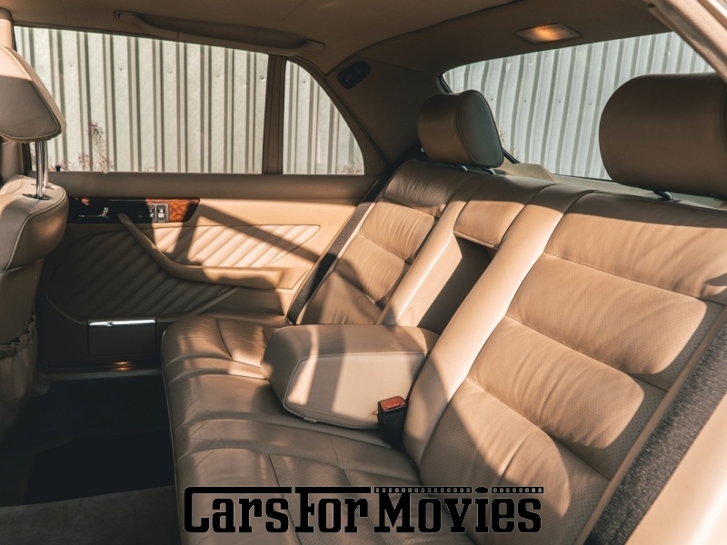 CarsForMovies | Mercedes Benz 560 SEL W126 (USA) 1989 Deutschland Sonstige Beige Zivilfahrzeug Limousine Nordrhein-Westfalen 4021 Schiebedach