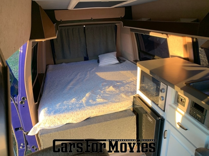 CarsForMovies | GMC Vandura G20 1990 USA Lila Grau Zivilfahrzeug Wohnmobil Berlin 4507 Wohnwagen Camping