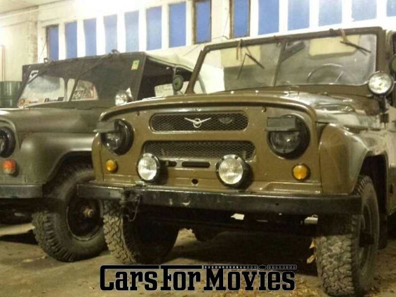 CarsForMovies | UAZ 469 B 1970 Russland Grün Schwarz Militärfahrzeug Geländewagen Sachsen-Anhalt 2595 Sowjetunion Armee Ostblock Geländewagen NVA                                                                                  