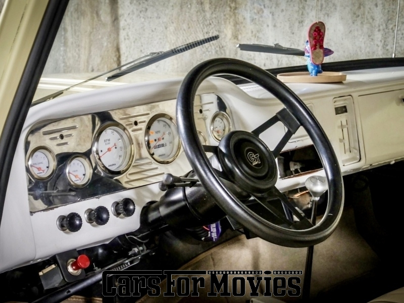 CarsForMovies | GMC Suburban 1964 USA Beige Weiß Zivilfahrzeug Geländewagen Berlin 4558 Oldtimer Kombilimousine