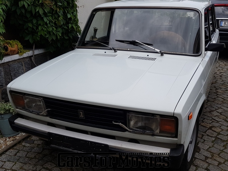 CarsForMovies | Lada 2104 1988 Russland Weiß Braun Zivilfahrzeug Kombi Sachsen 4667 Oldtimer Sowjetunion UdSSR Ostblock DDR Nova