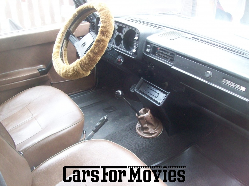 CarsForMovies | Lada 2104 1988 Russland Weiß Braun Zivilfahrzeug Kombi Sachsen 4667 Oldtimer Sowjetunion UdSSR Ostblock DDR Nova