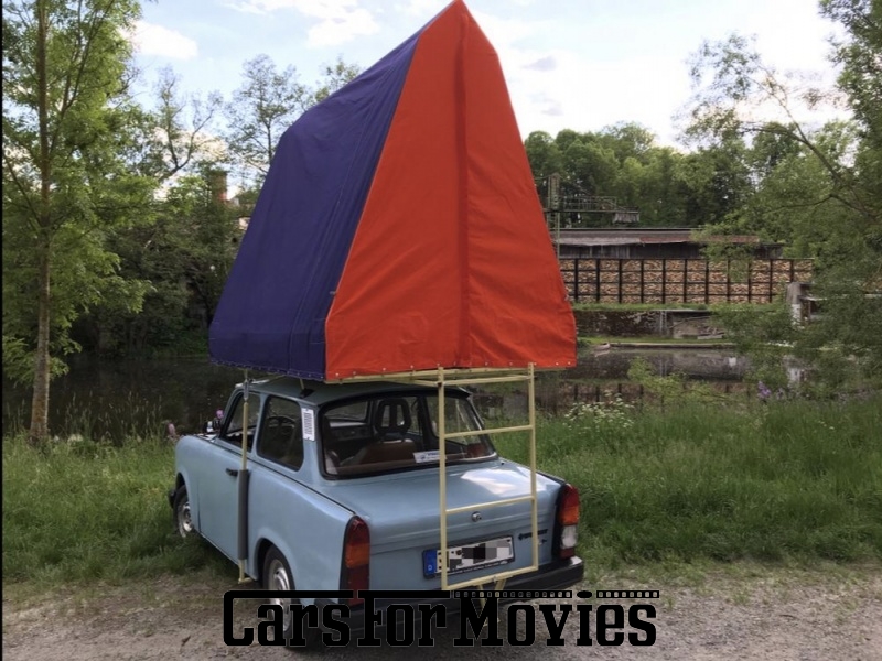 CarsForMovies | Trabant 1.1 1990 DDR Blau Beige Zivilfahrzeug DDR Fahrzeug allgemein Bayern 5044 Oldtimer Camping Ostblock Anhängerkupplung Dachzelt