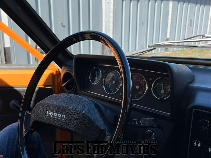 CarsForMovies | Skoda 105 L 1978 Tschechien Orange Schwarz Zivilfahrzeug DDR Fahrzeug allgemein Sachsen 6090 Oldtimer Anhängerkupplung 