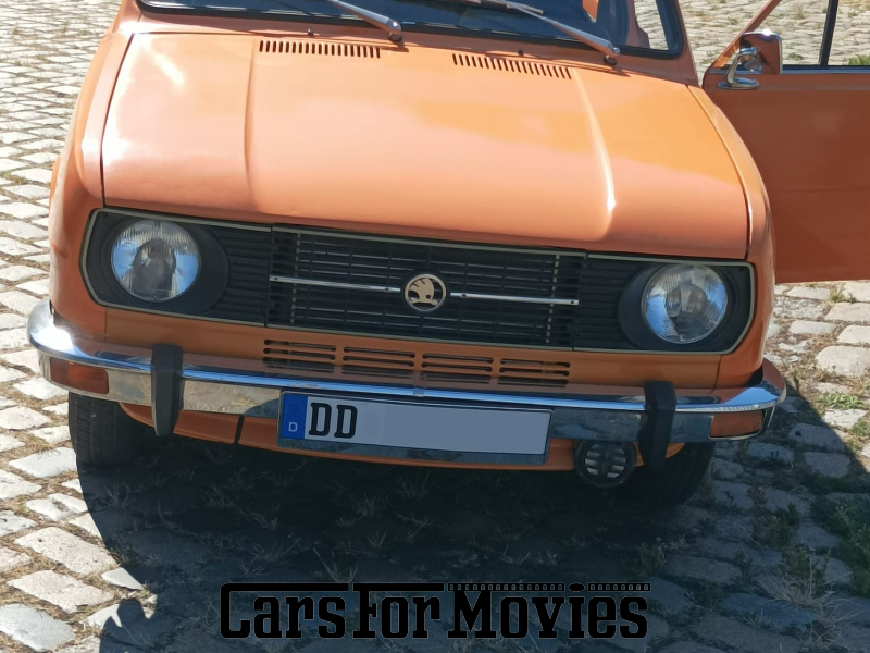 CarsForMovies | Skoda 105 L 1978 Tschechien Orange Schwarz Zivilfahrzeug DDR Fahrzeug allgemein Sachsen 6090 Oldtimer Anhängerkupplung 
