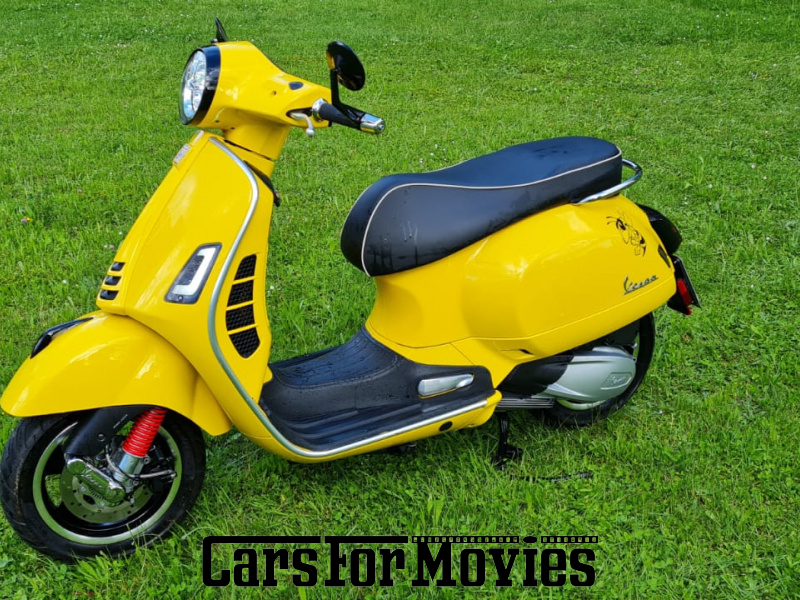 CarsForMovies | Piaggio Vespa GTS 300 HPS 2021 Italien Gelb Schwarz Zwei- und Dreirad Motorroller Baden-Württemberg 6887 roller scooter moped