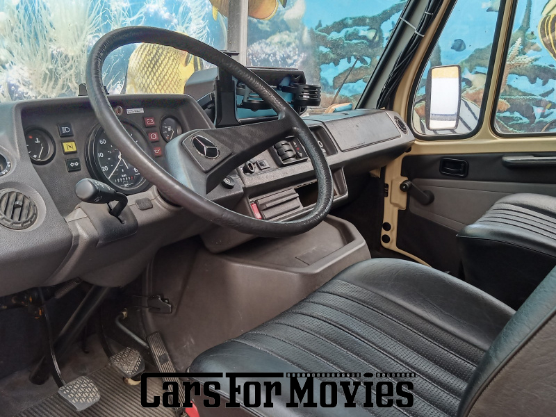 CarsForMovies | Mercedes Benz 310 1990 Deutschland Rot Schwarz Einsatzfahrzeug Feuerwehrfahrzeug West Berlin 6888 112 fire departement