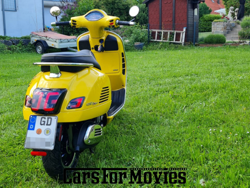 CarsForMovies | Piaggio Vespa GTS 300 HPS 2021 Italien Gelb Schwarz Zwei- und Dreirad Motorroller Baden-Württemberg 6887 roller scooter moped