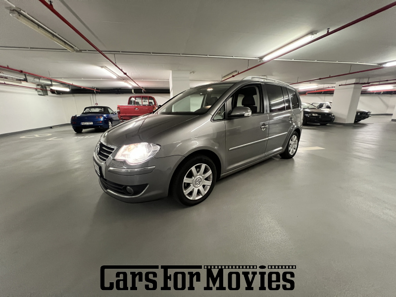 CarsForMovies | VW Touran Van 2005 Deutschland Silber Grau Zivilfahrzeug Kombi Berlin 6901 Familienvan, Van, Kombi
