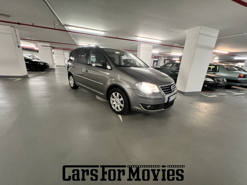 CarsForMovies | VW Touran Van 2005 Deutschland Silber Grau Zivilfahrzeug Kombi Berlin 6901 Familienvan, Van, Kombi