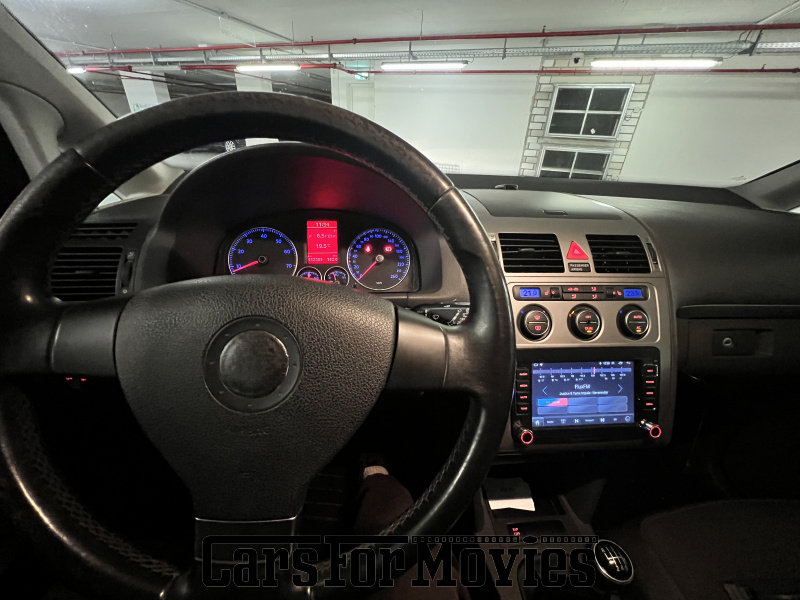 CarsForMovies | VW Touran Van 2005 Deutschland Silber Grau Zivilfahrzeug Kombi Berlin 6901 Familienvan, Van, Kombi