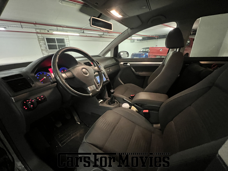 CarsForMovies | VW Touran Van 2005 Deutschland Silber Grau Zivilfahrzeug Kombi Berlin 6901 Familienvan, Van, Kombi