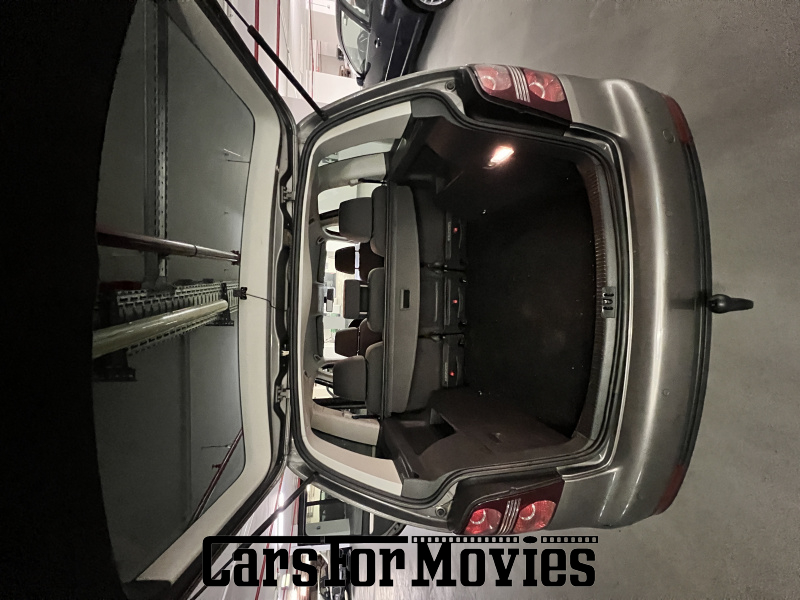 CarsForMovies | VW Touran Van 2005 Deutschland Silber Grau Zivilfahrzeug Kombi Berlin 6901 Familienvan, Van, Kombi