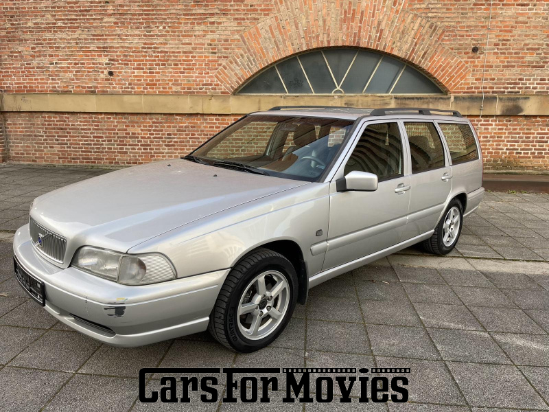 CarsForMovies | Volvo V70 1999 Schweden Silber Schwarz Zivilfahrzeug Kombi Baden-Württemberg 7170 wurzelholz