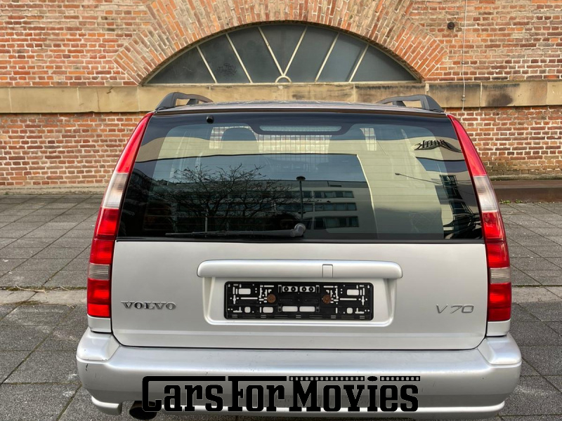 CarsForMovies | Volvo V70 1999 Schweden Silber Schwarz Zivilfahrzeug Kombi Baden-Württemberg 7170 wurzelholz