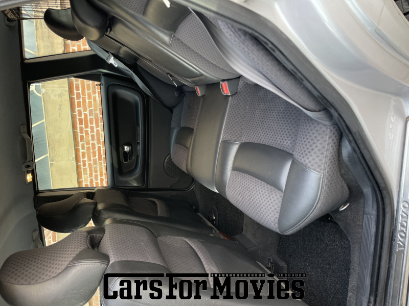 CarsForMovies | Volvo V70 1999 Schweden Silber Schwarz Zivilfahrzeug Kombi Baden-Württemberg 7170 wurzelholz