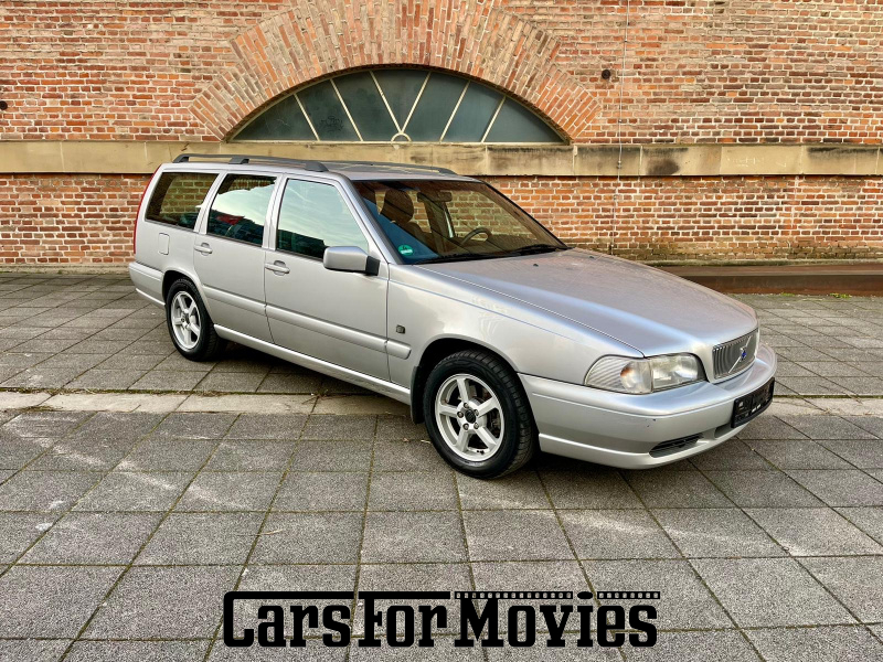 CarsForMovies | Volvo V70 1999 Schweden Silber Schwarz Zivilfahrzeug Kombi Baden-Württemberg 7170 wurzelholz