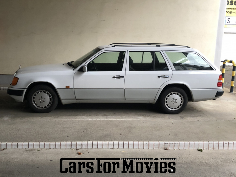 CarsForMovies | Mercedes Benz W124 E-Klasse Kombi 1990 Deutschland Weiß Schwarz Zivilfahrzeug Kombi Baden-Württemberg 7238 Schiebedach allrad leder