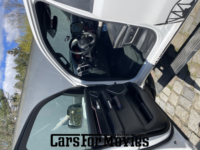 CarsForMovies | Dodge RAM 1500 5,7 V 8 2020 USA Weiß Schwarz Zivilfahrzeug Pick-up Berlin 7252 pickup