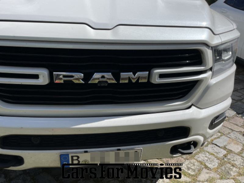 CarsForMovies | Dodge RAM 1500 5,7 V 8 2020 USA Weiß Schwarz Zivilfahrzeug Pick-up Berlin 7252 pickup