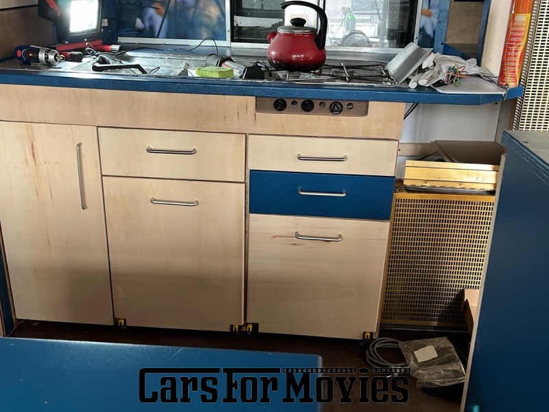 CarsForMovies | Mercedes Benz Unimog 1700L 1981 Deutschland Beige Blau Zivilfahrzeug Wohnmobil Nordrhein-Westfalen 7451 