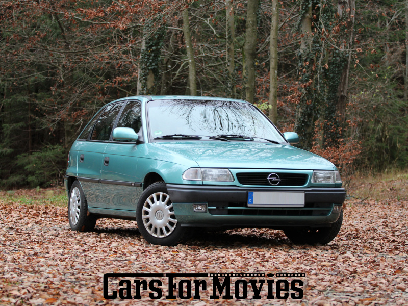 CarsForMovies | Opel Astra 1995 Deutschland Grün Schwarz Zivilfahrzeug Kleinwagen Bayern 7489 Schiebedach radio