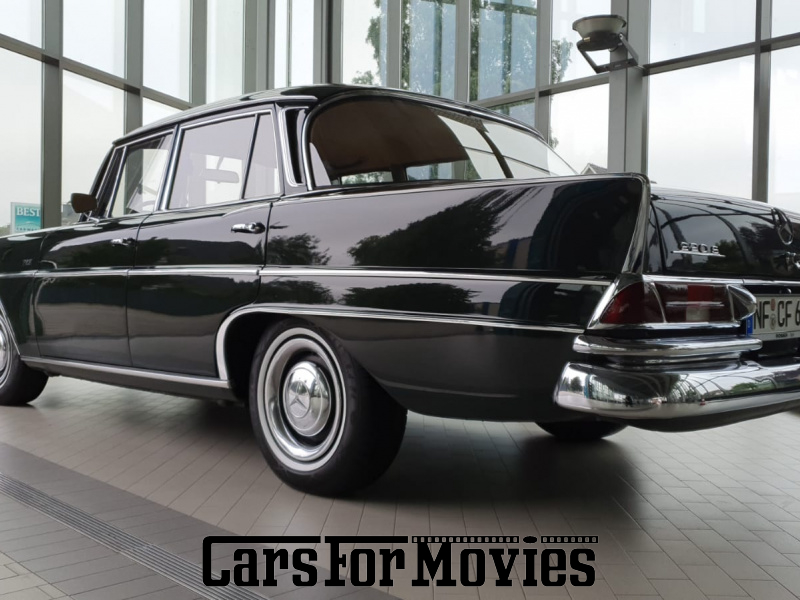 CarsForMovies | Mercedes Benz Seb 220 1964 Deutschland Grün Beige Zivilfahrzeug Limousine Nordrhein-Westfalen 7508 W112 Lenkradschaltung