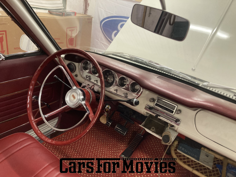 CarsForMovies | Ford-Werke GmbH Taunus P5  20m TS 1964 Deutschland Weiß Rot Zivilfahrzeug Limousine Schleswig-Holstein 7550 Schiebedach