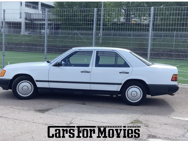 CarsForMovies | Daimler WD124 1988 Deutschland Weiß Schwarz Zivilfahrzeug Limousine Baden-Württemberg 7643 V8 Kompressor
