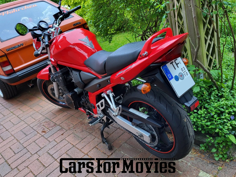 CarsForMovies | Suzuki Bandit 650 GSF/S 2005 Japan Rot Schwarz Zwei- und Dreirad Motorrad DE - Berlin 7669 