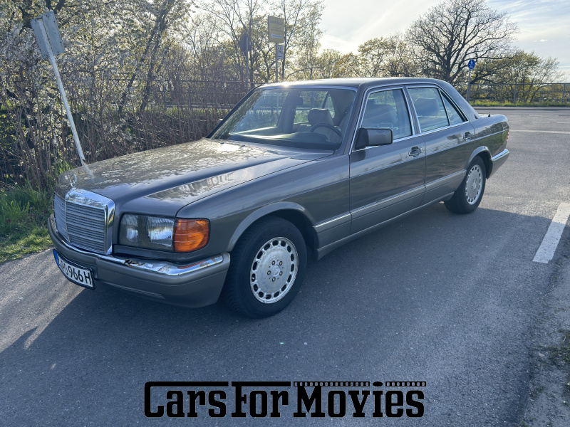 CarsForMovies | Mercedes Benz 300 SE 1985 Deutschland Silber Beige Zivilfahrzeug Limousine DE - Berlin 7677 
