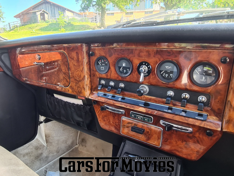 CarsForMovies | Daimler 420Ds (Rechtslenker) 1972 Deutschland Weiß Grau Zivilfahrzeug Limousine CH - Bern 7696 rhd chauffeur