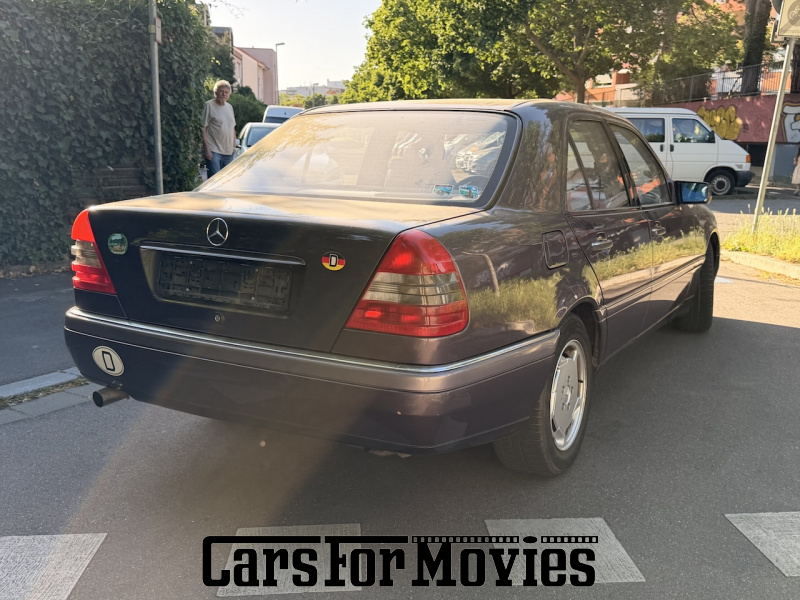CarsForMovies | Mercedes Benz C180 1993 Deutschland Braun Grau Zivilfahrzeug Limousine DE - Berlin 7702 