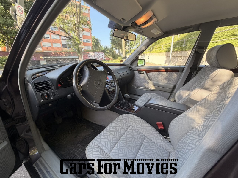 CarsForMovies | Mercedes Benz C180 1993 Deutschland Braun Grau Zivilfahrzeug Limousine DE - Berlin 7702 