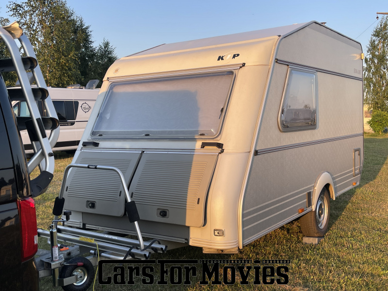 CarsForMovies | Kip Caravans Wohnanhänger  1997 Niederlande Weiß Grau Zivilfahrzeug Wohnwagen DE - Berlin 7723 