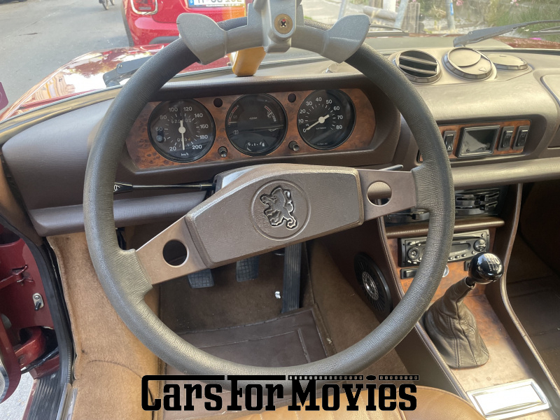 CarsForMovies | Peugeot 504 Cabriolert 1980 Frankreich Rot Beige Zivilfahrzeug Cabrio DE - Berlin 7747 
