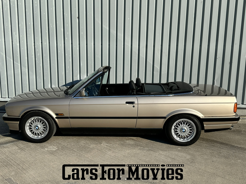CarsForMovies | BMW 325i Cabrio 1992 Deutschland Beige Schwarz Zivilfahrzeug Cabrio DE - Bayern 7750 Cabrio
BMW E30